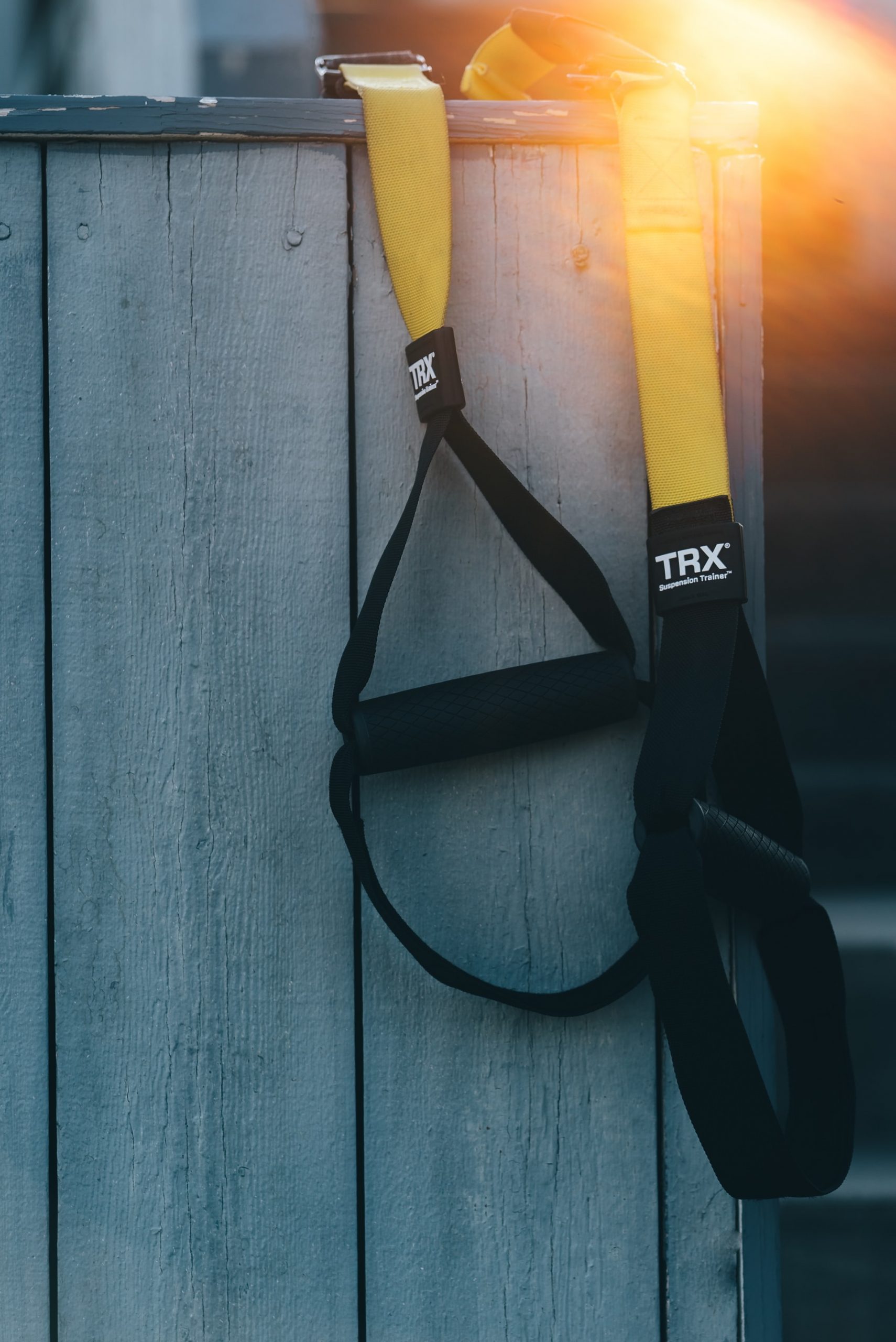 5 Manfaat Olahraga / Workout dengan TRX Apa itu TRX Training TRX adalah