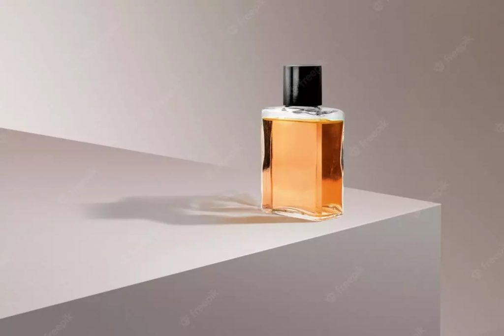 cara memakai parfum agar tahan lama