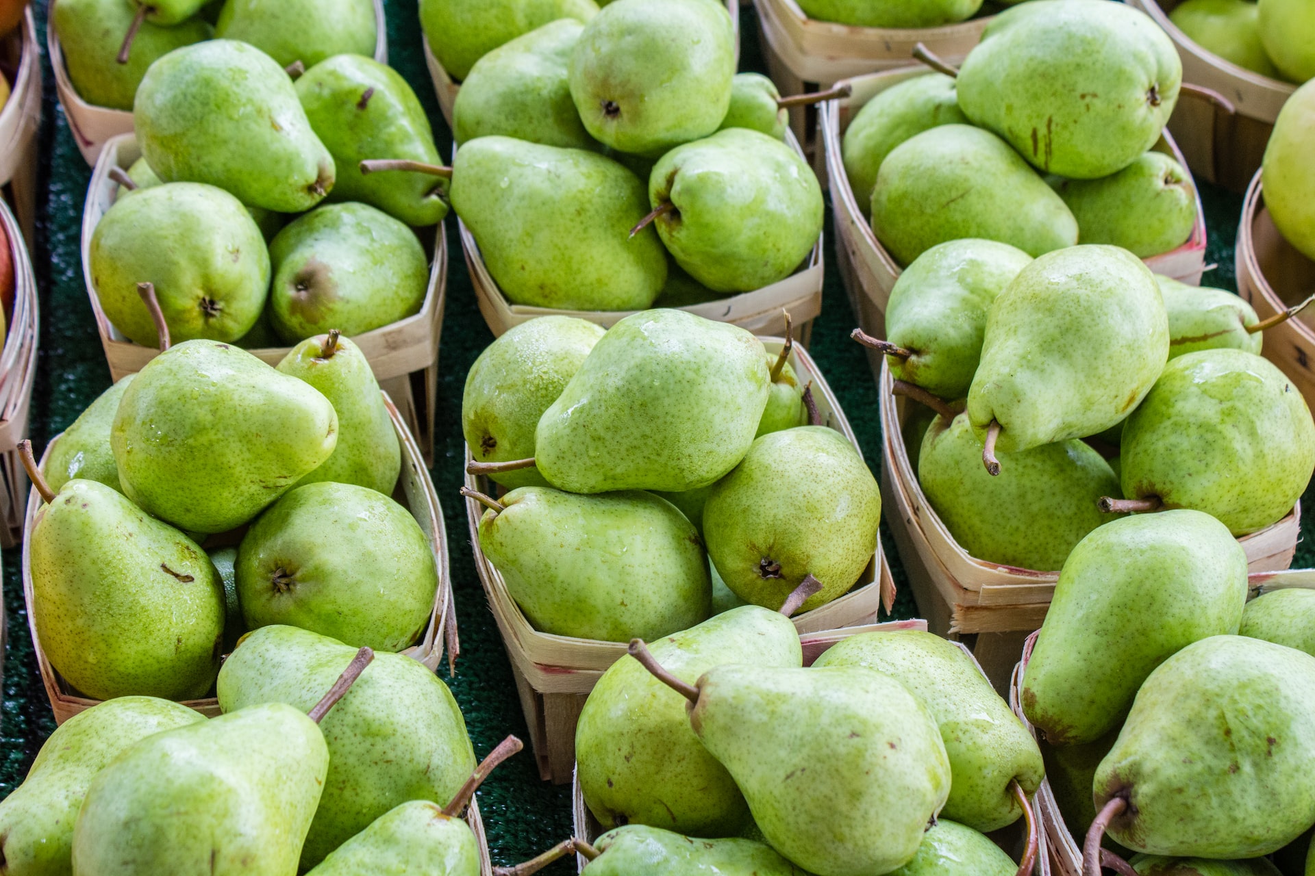 10 Buah Buahan yang Baik & Bagus Untuk Ibu Hamil Muda di Trimester Pertama